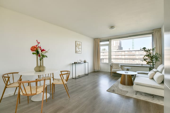 Foto 2 van Mr. G. Groen van Prinstererlaan 307