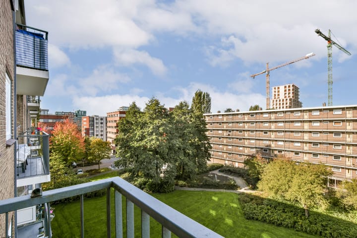 Foto 25 van Mr. G. Groen van Prinstererlaan 307