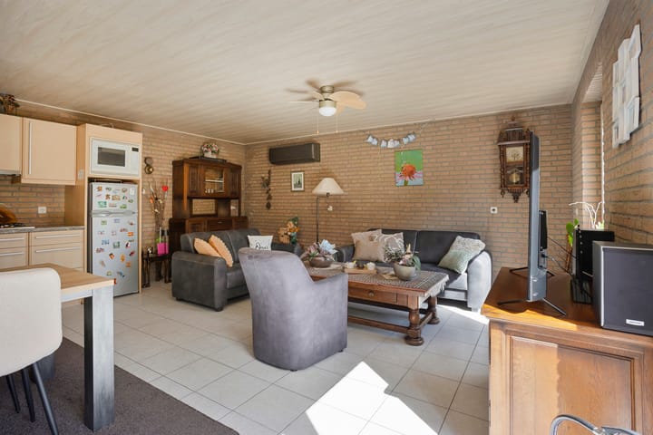 Photo 32 of Broekstraat 16