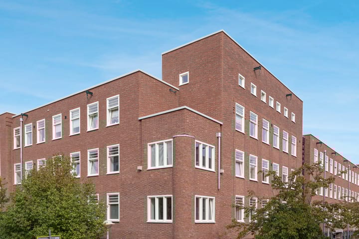 Photo 2 of Hudsonstraat 142-3