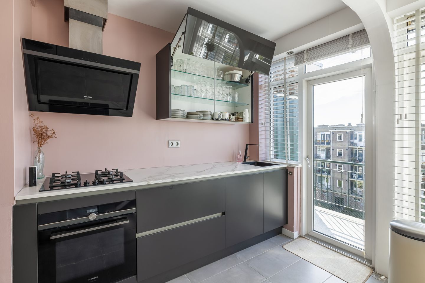 Photo 10 of Looplantsoen 164