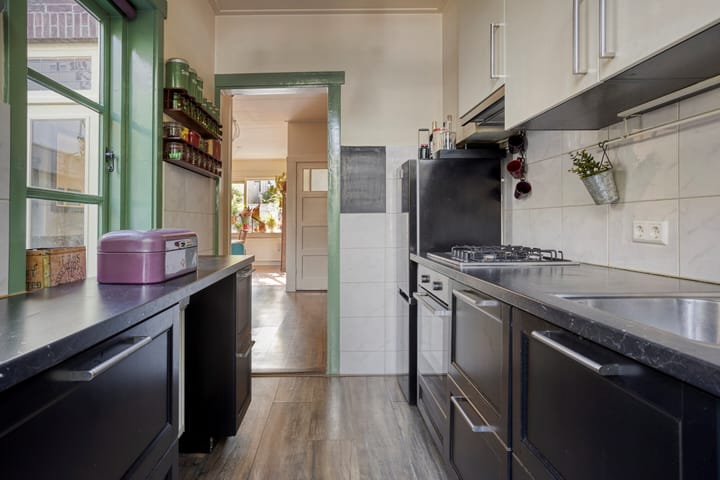 Foto 3 van Ternatestraat 1