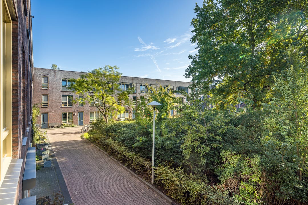 Foto 22 van Lekplantsoen 37