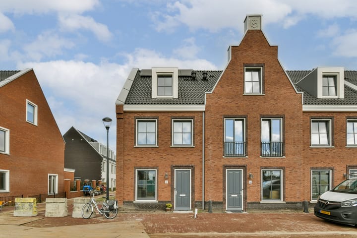 Petersburgsingel 57 main image