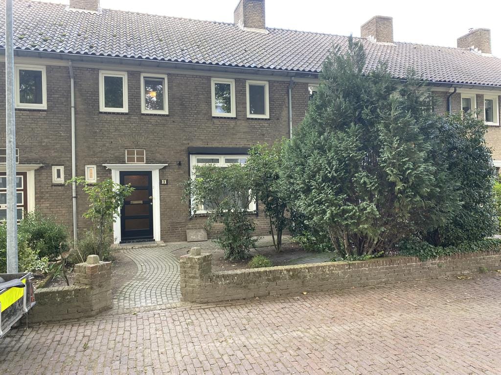 Hofakkerstraat 11