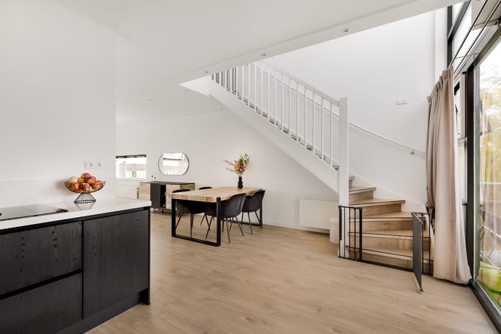 Foto 10 van Leonardo da Vinciplein 92