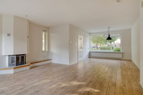 Unia 2 secondary image