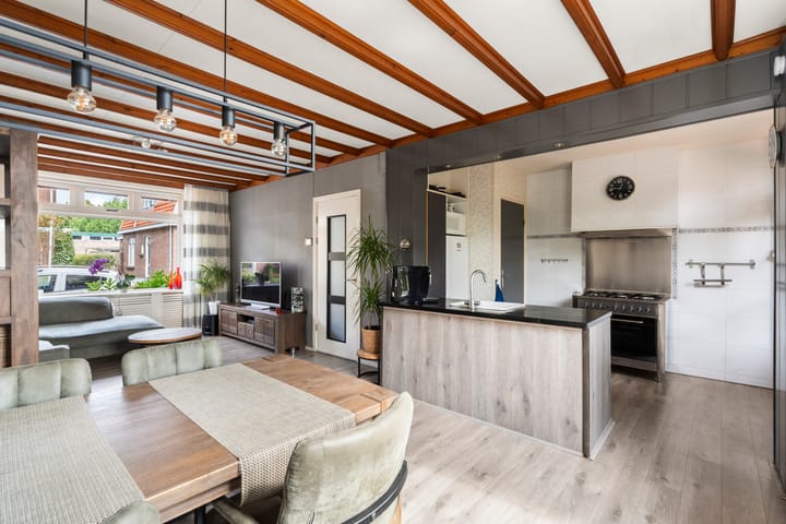 Photo 10 of Sophiastraat 53-A