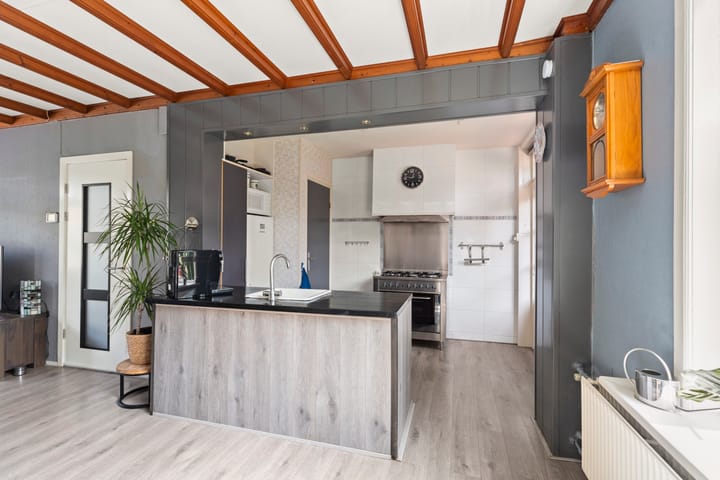 Photo 11 of Sophiastraat 53-A