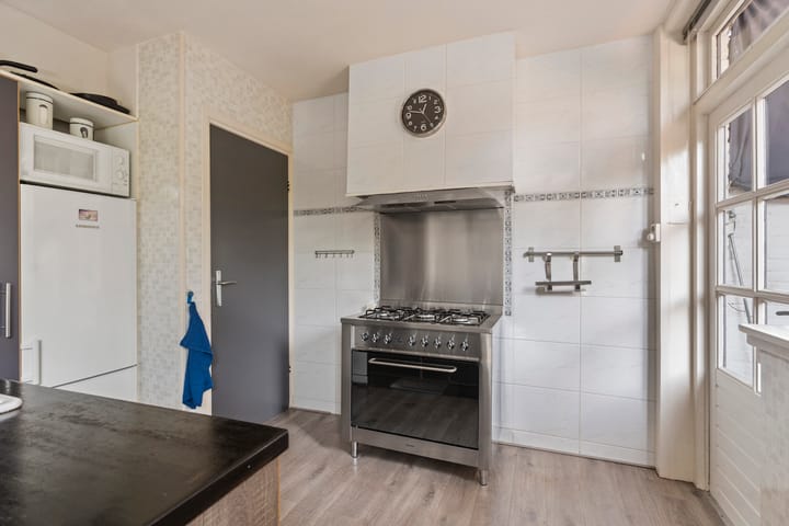 Photo 14 of Sophiastraat 53-A