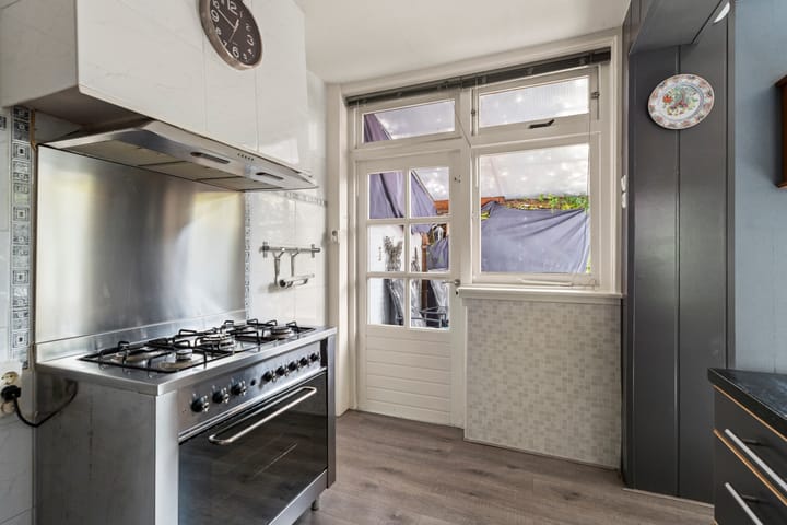 Photo 15 of Sophiastraat 53-A