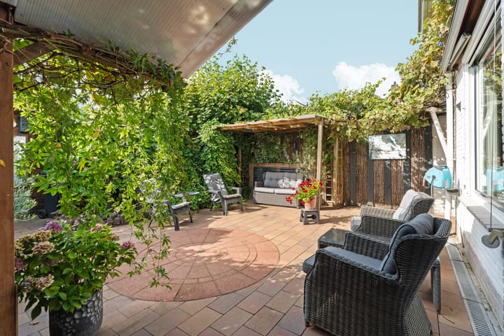 Photo 33 of Sophiastraat 53-A