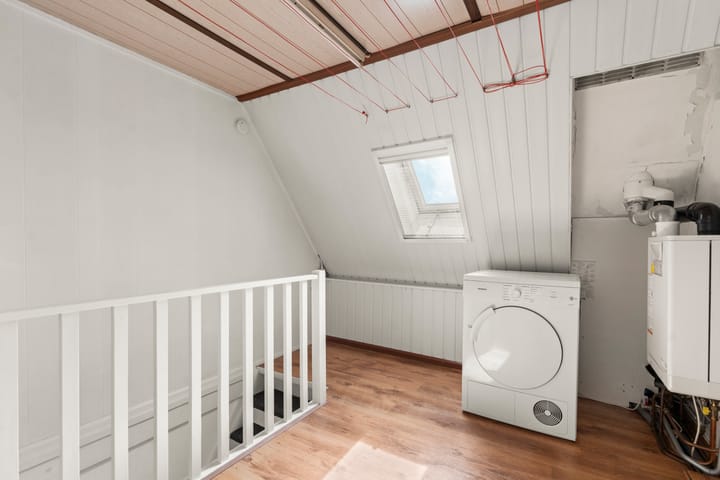 Photo 31 of Sophiastraat 53-A