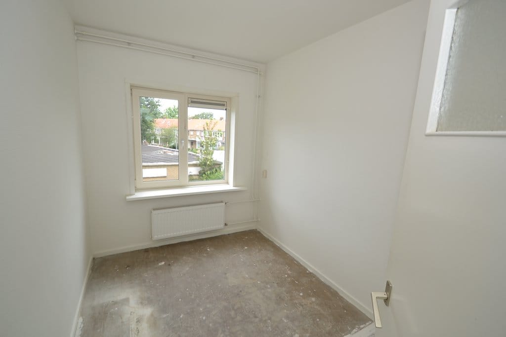 Photo 8 of Honingboomstraat 15-B