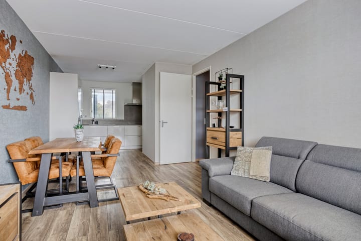 Photo 4 of Van Ravesteyndreef 101