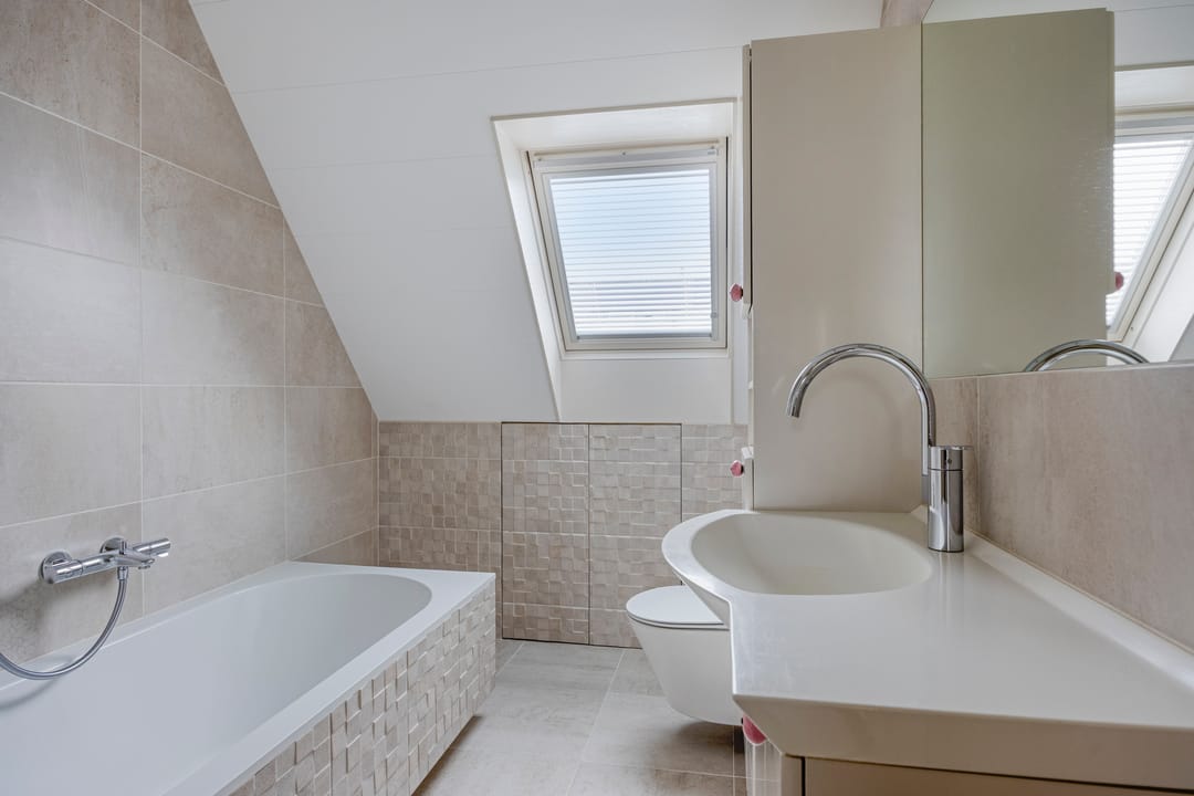 Photo 13 of Goudenregenstraat 38