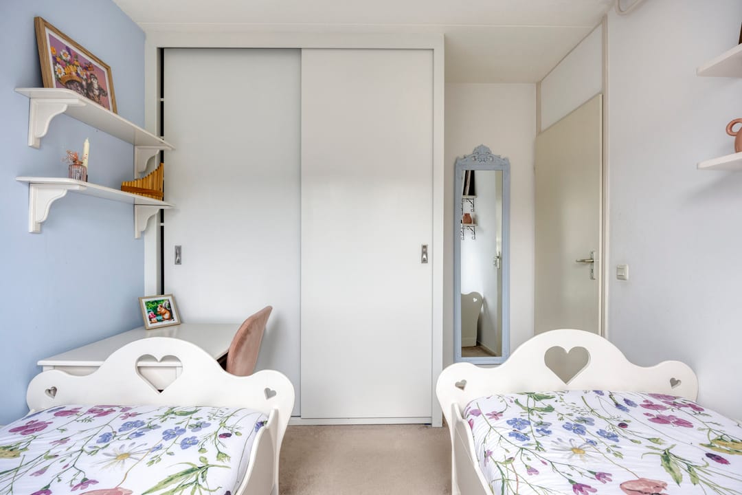 Photo 17 of Goudenregenstraat 38