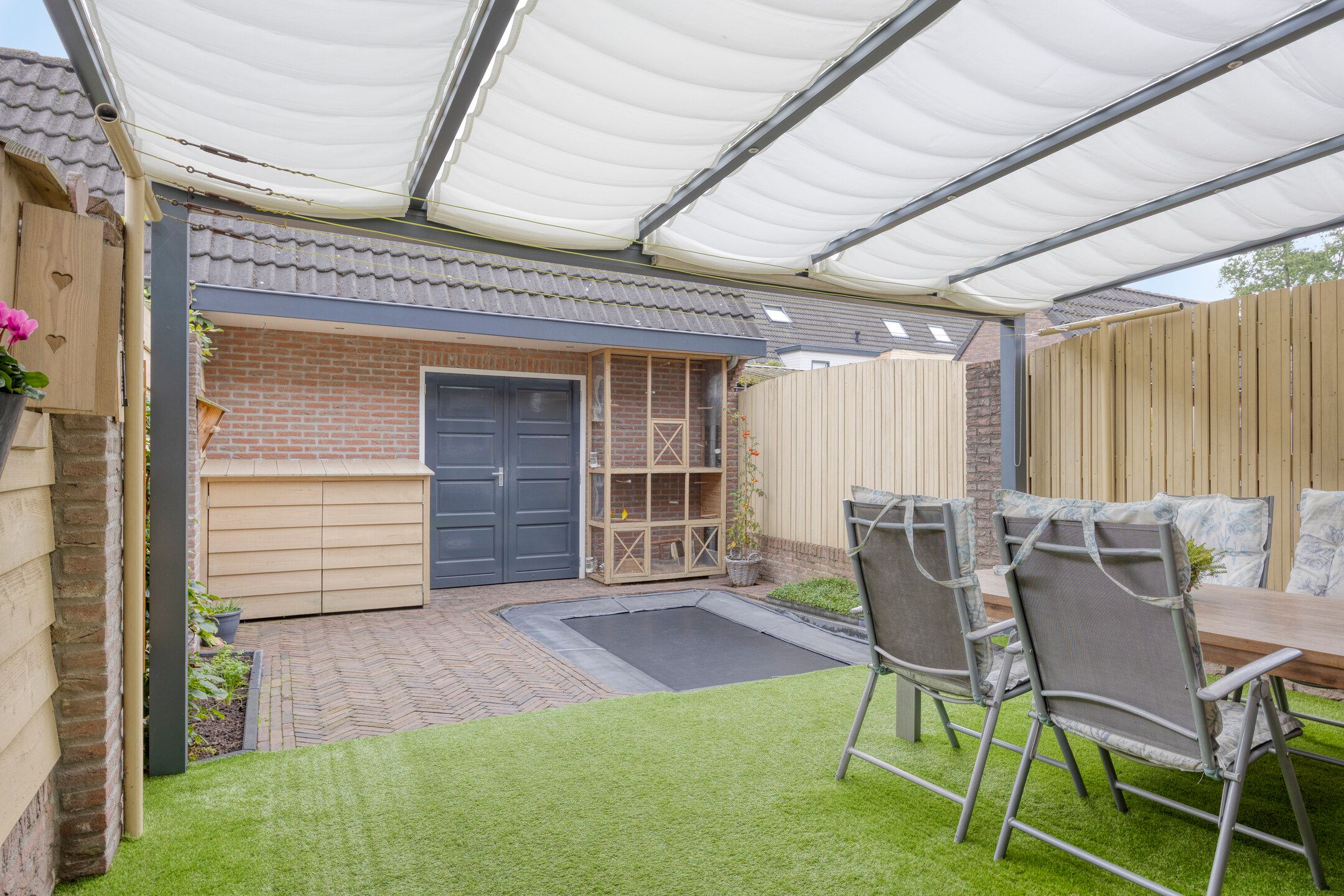 Photo 24 of Goudenregenstraat 38