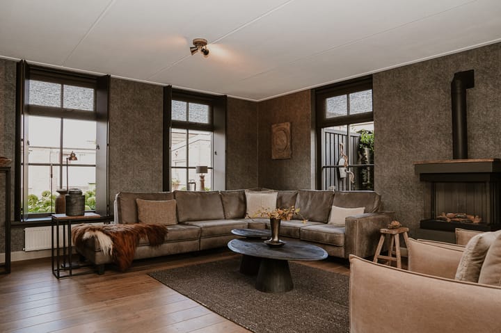 Photo 2 of Meidoornstraat 22