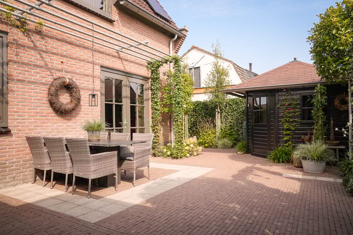 Photo 5 of Meidoornstraat 22