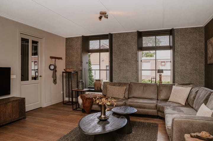 Photo 8 of Meidoornstraat 22