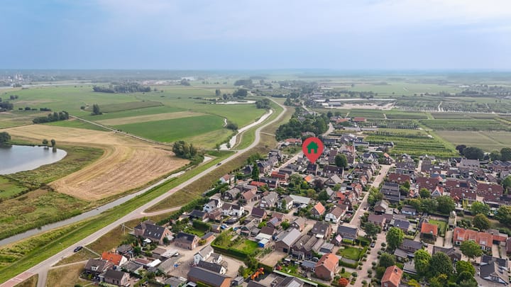 Photo 47 of Meidoornstraat 22