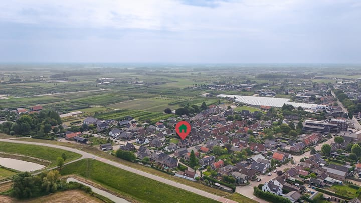 Photo 49 of Meidoornstraat 22