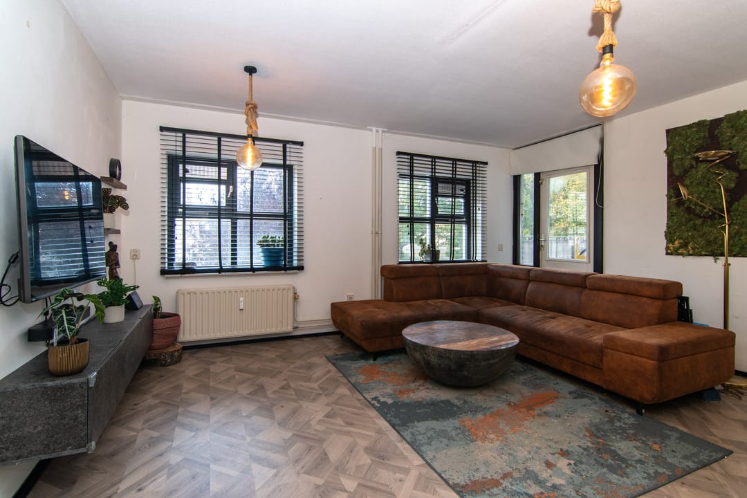 Foto 2 van Granietgroen 135