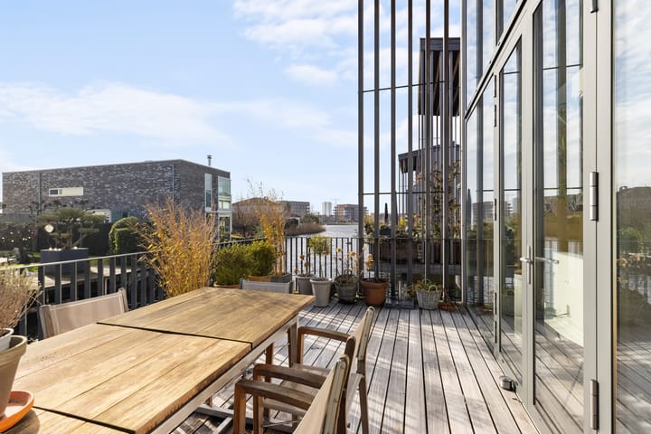 Agata de Bruynkade 12