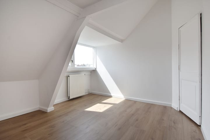 Foto 21 van Hondiusstraat 3