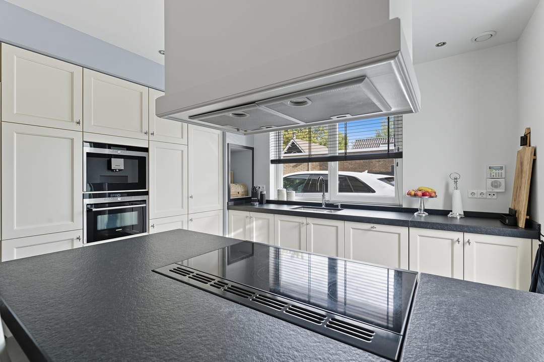 Foto 41 van W.B. van der Veldenstraat 6