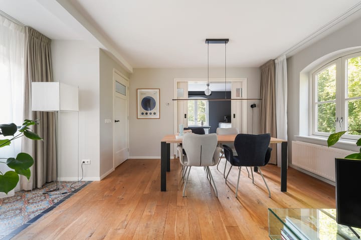 Foto 12 van Sancta Monica 17