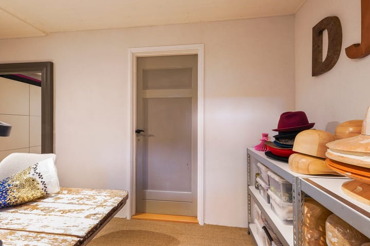 Foto 32 van Sancta Monica 17