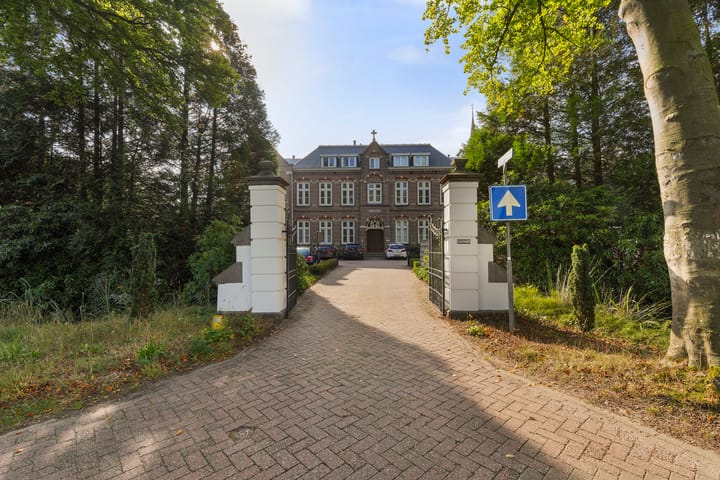 Foto 61 van Sancta Monica 17