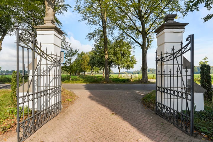 Foto 64 van Sancta Monica 17