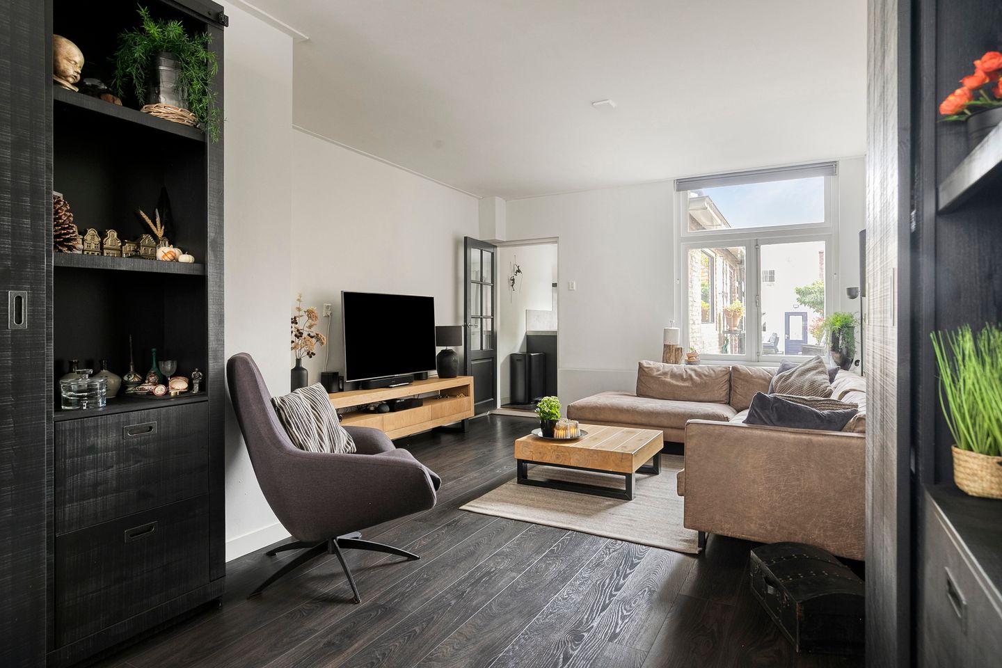 Foto 10 van Rozemarijnstraat 34