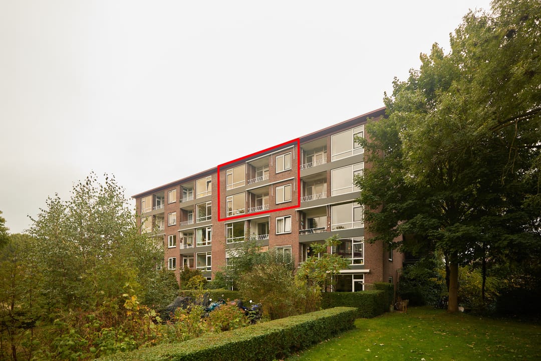 Photo 2 of Vechtplantsoen 18-3