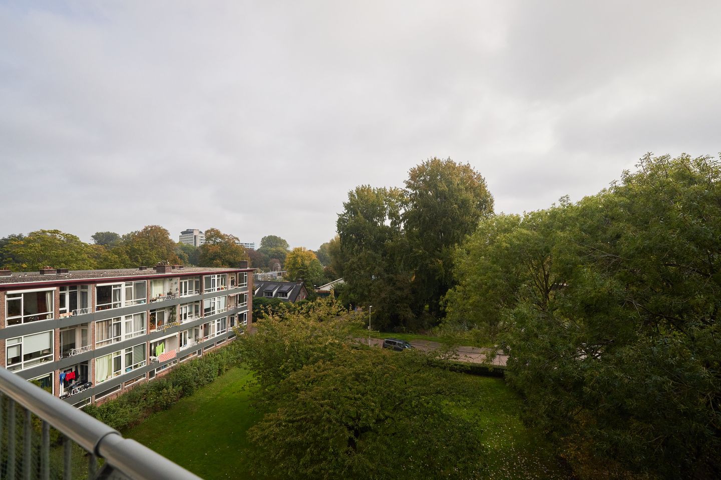 Photo 35 of Vechtplantsoen 18-3