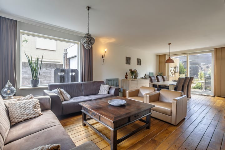 Photo 3 of Heemraadstraat 42