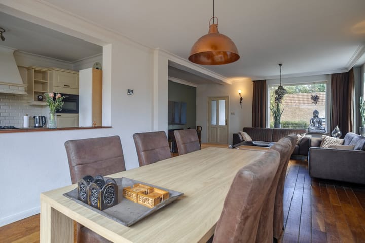 Photo 8 of Heemraadstraat 42