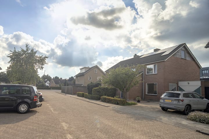 Photo 32 of Heemraadstraat 42