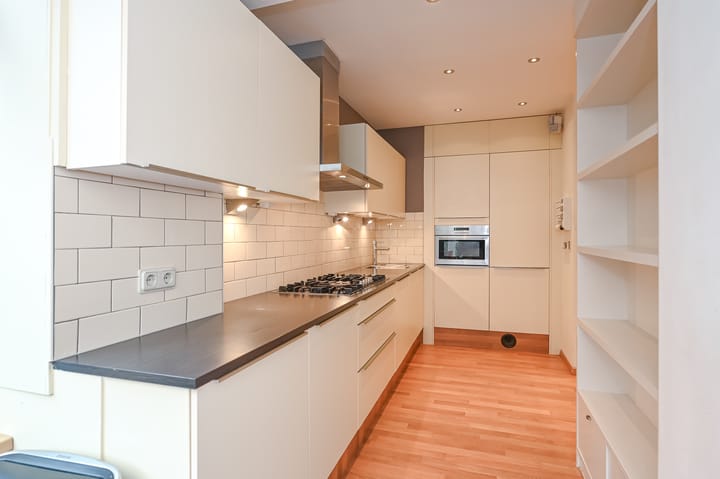 Foto 9 van Theresiastraat 12-A