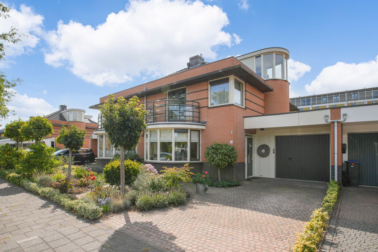 Photo 1 of Borneolaan 6