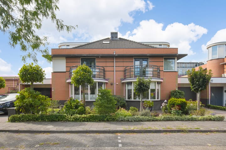 Photo 2 of Borneolaan 6