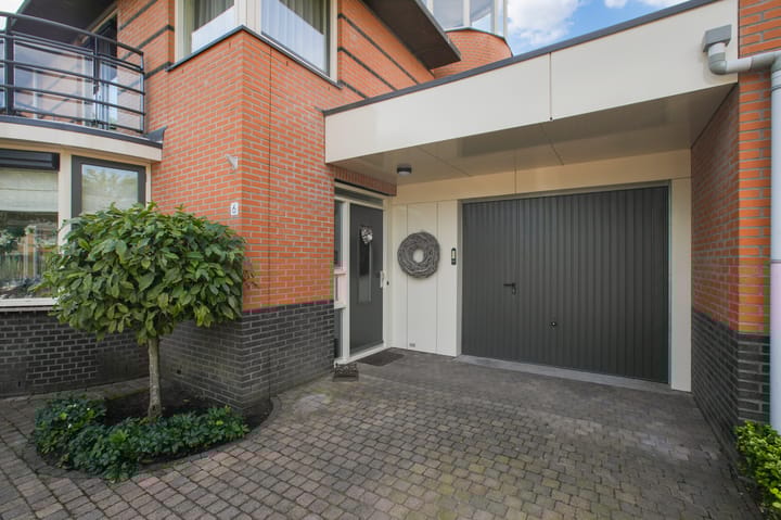 Photo 4 of Borneolaan 6