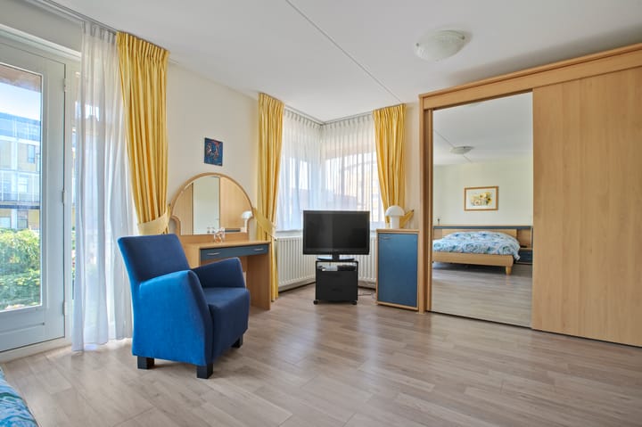 Photo 19 of Borneolaan 6