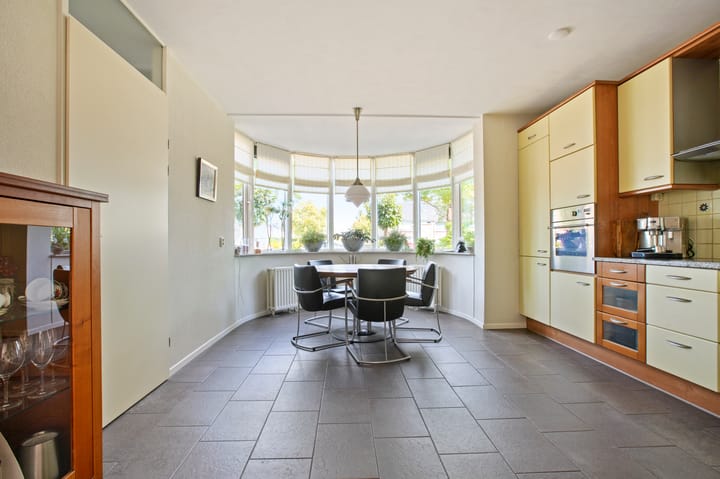 Photo 13 of Borneolaan 6