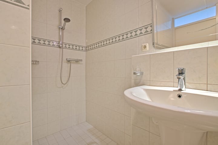 Photo 27 of Borneolaan 6