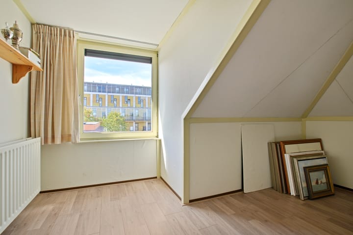 Photo 30 of Borneolaan 6