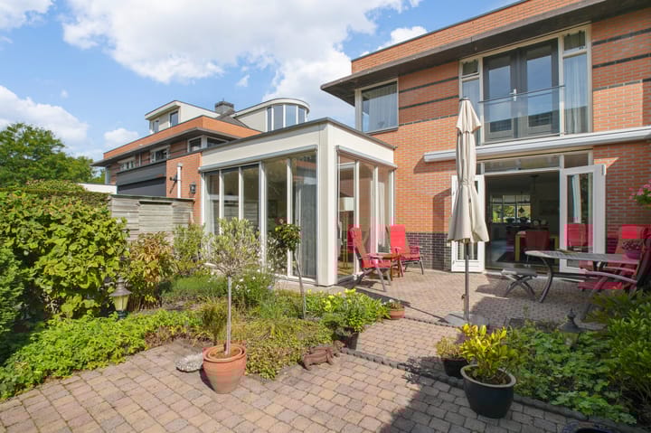 Photo 36 of Borneolaan 6